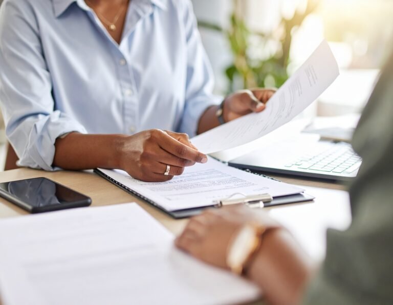 Firefly_How AI Personalizes Insurance for Today’s Small Business Owners_ 956709