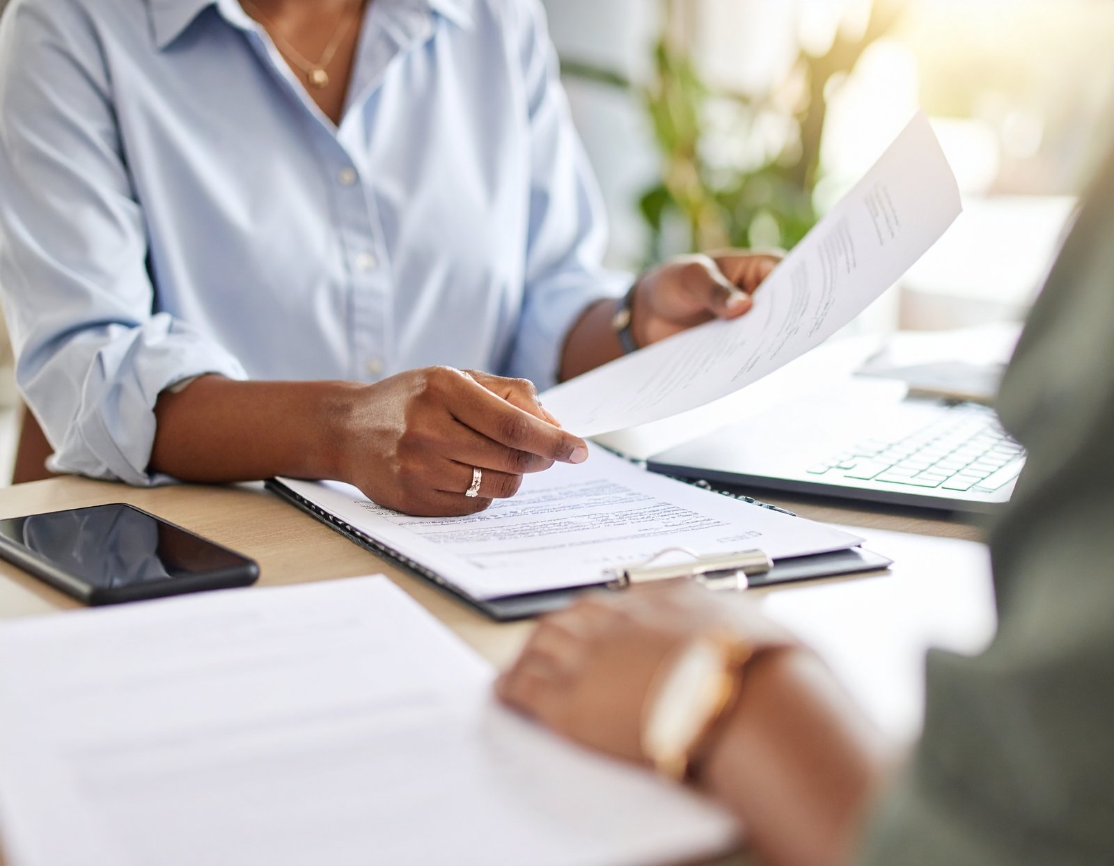 Firefly_How AI Personalizes Insurance for Today’s Small Business Owners_ 956709